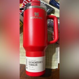 🔴 Stanley 40oz Red Tumbler – Authentic, Moving Sale!